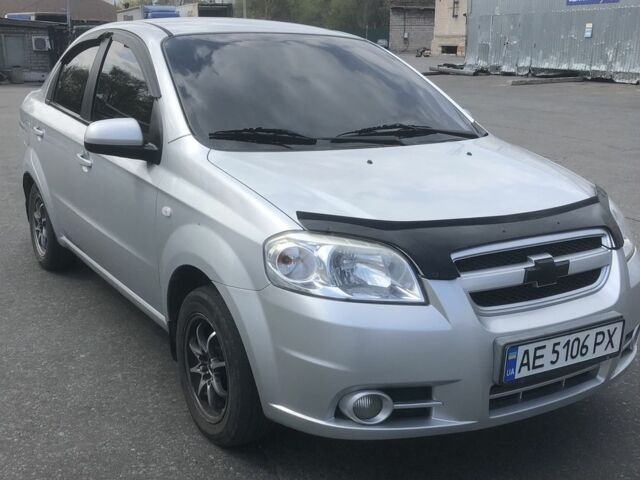 Сірий Шевроле Авео, об'ємом двигуна 1.6 л та пробігом 230 тис. км за 3500 $, фото 1 на Automoto.ua