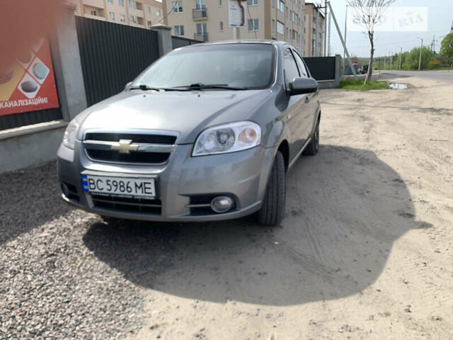 Сірий Шевроле Авео, об'ємом двигуна 1.4 л та пробігом 180 тис. км за 4600 $, фото 1 на Automoto.ua