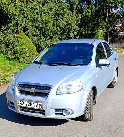 Сірий Шевроле Авео, об'ємом двигуна 15 л та пробігом 148 тис. км за 3800 $, фото 1 на Automoto.ua