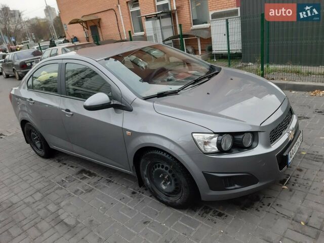 Серый Шевроле Авео, объемом двигателя 1.4 л и пробегом 147 тыс. км за 6400 $, фото 1 на Automoto.ua