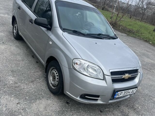 Сірий Шевроле Авео, об'ємом двигуна 1.5 л та пробігом 112 тис. км за 3899 $, фото 1 на Automoto.ua