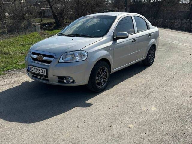 Сірий Шевроле Авео, об'ємом двигуна 1.5 л та пробігом 178 тис. км за 3600 $, фото 1 на Automoto.ua