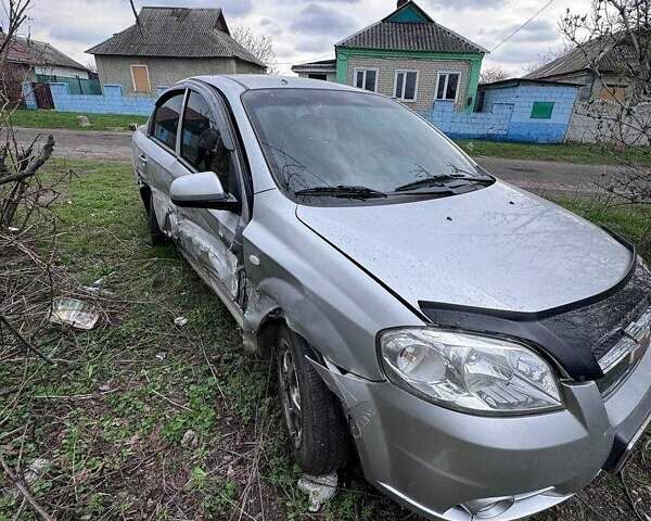 Сірий Шевроле Авео, об'ємом двигуна 1.5 л та пробігом 86 тис. км за 3200 $, фото 1 на Automoto.ua