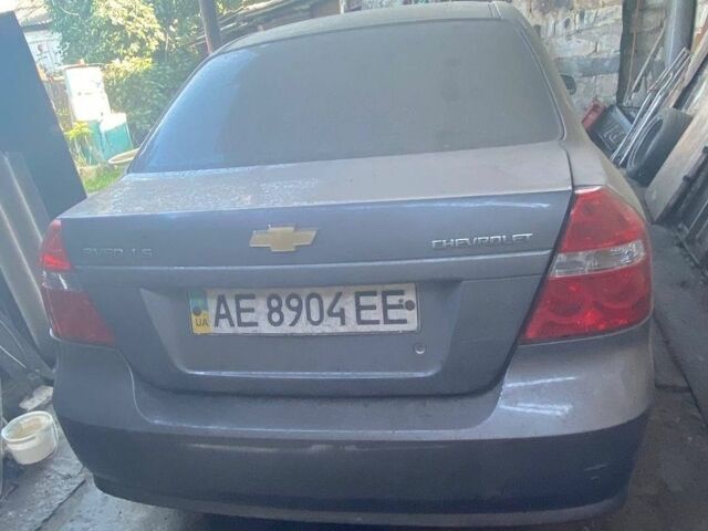 Серый Шевроле Авео, объемом двигателя 1.5 л и пробегом 150 тыс. км за 400 $, фото 1 на Automoto.ua