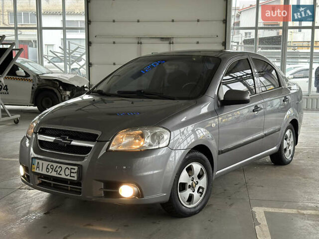 Серый Шевроле Авео, объемом двигателя 1.5 л и пробегом 157 тыс. км за 5350 $, фото 1 на Automoto.ua