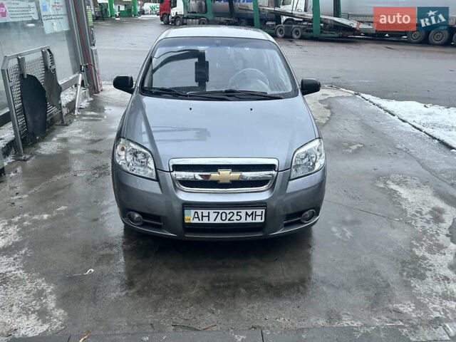 Серый Шевроле Авео, объемом двигателя 1.5 л и пробегом 170 тыс. км за 5000 $, фото 1 на Automoto.ua