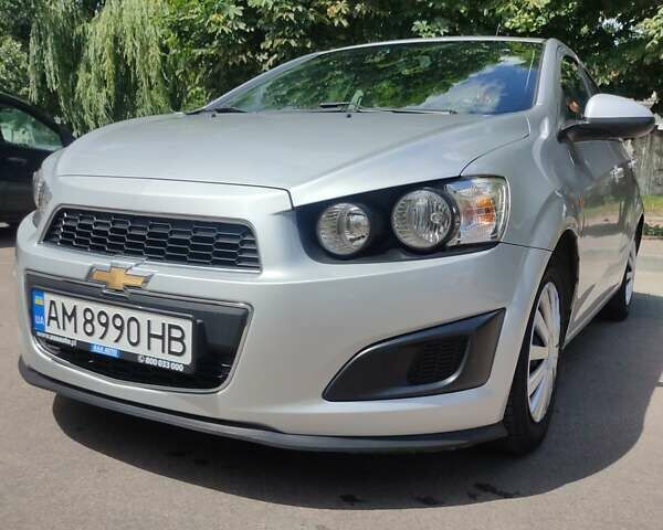 Серый Шевроле Авео, объемом двигателя 1.4 л и пробегом 168 тыс. км за 5900 $, фото 1 на Automoto.ua