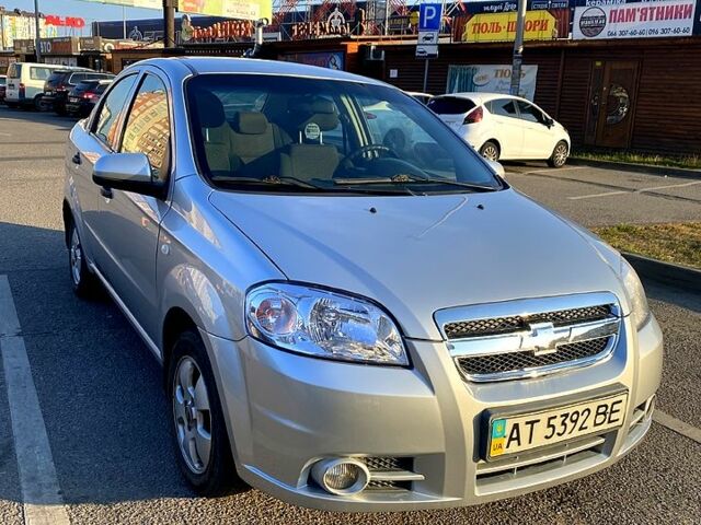 Сірий Шевроле Авео, об'ємом двигуна 1.5 л та пробігом 184 тис. км за 6000 $, фото 1 на Automoto.ua