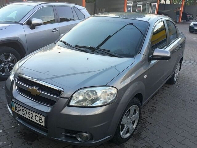 Сірий Шевроле Авео, об'ємом двигуна 1.5 л та пробігом 90 тис. км за 4800 $, фото 1 на Automoto.ua