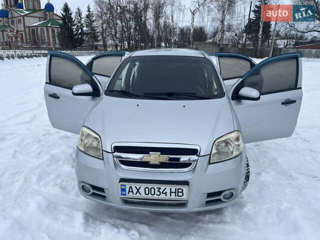 Сірий Шевроле Авео, об'ємом двигуна 1.5 л та пробігом 176 тис. км за 4400 $, фото 1 на Automoto.ua