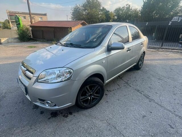 Сірий Шевроле Авео, об'ємом двигуна 1.5 л та пробігом 175 тис. км за 4050 $, фото 1 на Automoto.ua