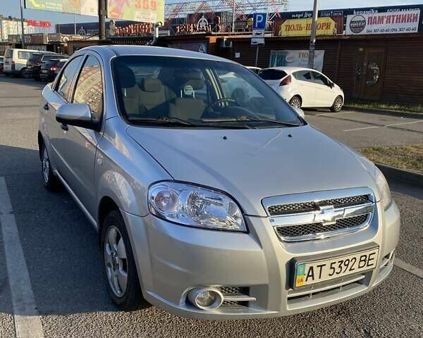 Серый Шевроле Авео, объемом двигателя 1.5 л и пробегом 184 тыс. км за 5500 $, фото 1 на Automoto.ua