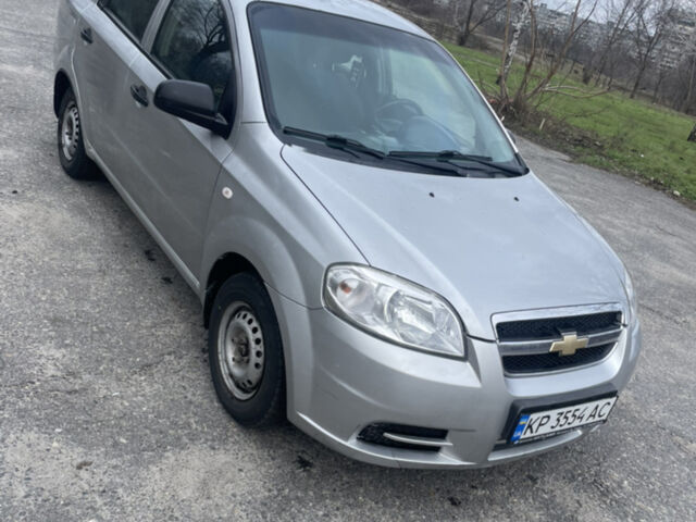 Серый Шевроле Авео, объемом двигателя 1.5 л и пробегом 112 тыс. км за 2999 $, фото 1 на Automoto.ua