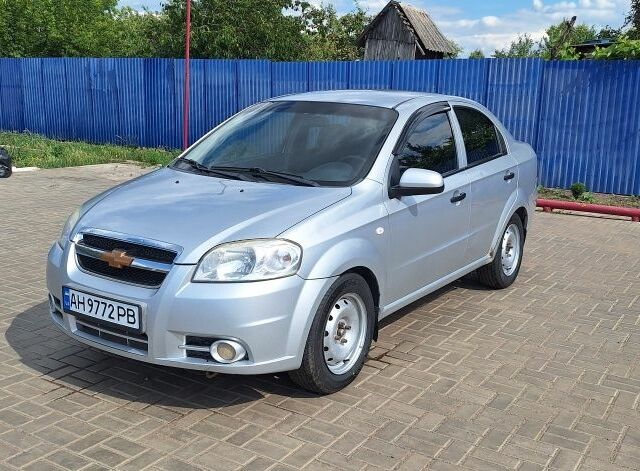 Сірий Шевроле Авео, об'ємом двигуна 1.5 л та пробігом 278 тис. км за 4400 $, фото 1 на Automoto.ua