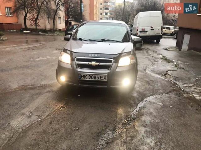 Серый Шевроле Авео, объемом двигателя 1.5 л и пробегом 150 тыс. км за 5300 $, фото 1 на Automoto.ua