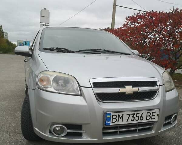 Серый Шевроле Авео, объемом двигателя 1.5 л и пробегом 177 тыс. км за 3800 $, фото 1 на Automoto.ua