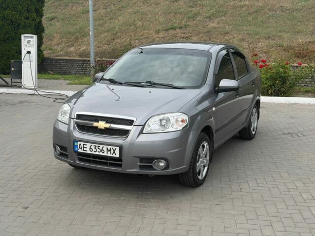 Серый Шевроле Авео, объемом двигателя 1.5 л и пробегом 117 тыс. км за 4999 $, фото 1 на Automoto.ua