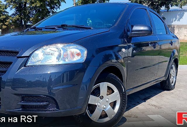 Серый Шевроле Авео, объемом двигателя 1.5 л и пробегом 218 тыс. км за 3700 $, фото 1 на Automoto.ua