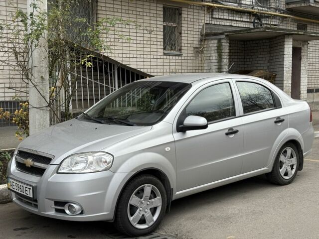 Серый Шевроле Авео, объемом двигателя 1.5 л и пробегом 84 тыс. км за 5000 $, фото 1 на Automoto.ua