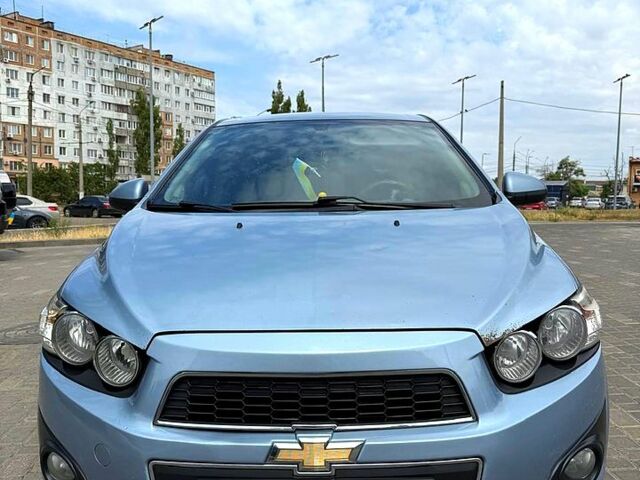 Серый Шевроле Авео, объемом двигателя 1.6 л и пробегом 160 тыс. км за 4500 $, фото 1 на Automoto.ua