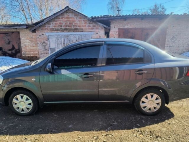 Сірий Шевроле Авео, об'ємом двигуна 1.5 л та пробігом 158 тис. км за 2900 $, фото 1 на Automoto.ua