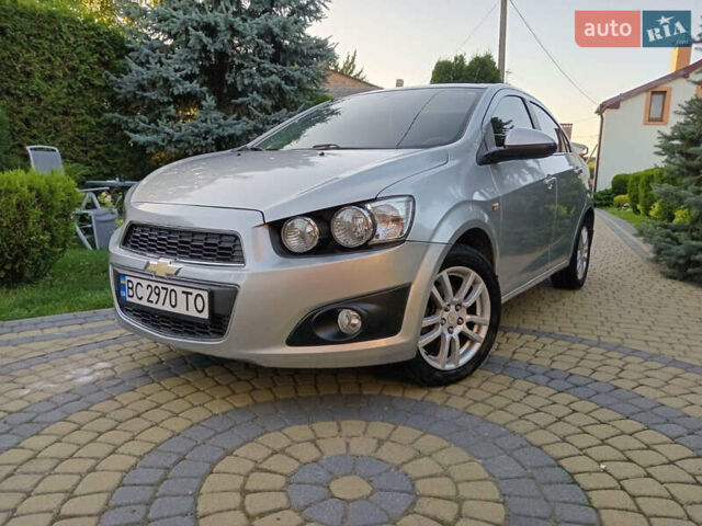 Серый Шевроле Авео, объемом двигателя 1.6 л и пробегом 84 тыс. км за 5000 $, фото 1 на Automoto.ua