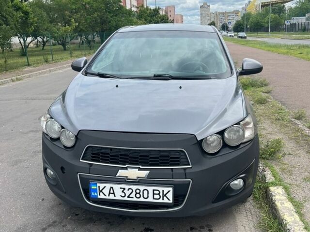Серый Шевроле Авео, объемом двигателя 1.6 л и пробегом 267 тыс. км за 4999 $, фото 1 на Automoto.ua