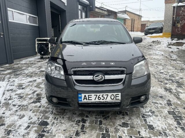 Сірий Шевроле Авео, об'ємом двигуна 1 л та пробігом 325 тис. км за 3300 $, фото 1 на Automoto.ua