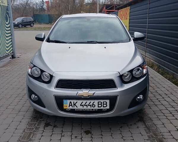 Серый Шевроле Авео, объемом двигателя 1.6 л и пробегом 179 тыс. км за 6000 $, фото 1 на Automoto.ua