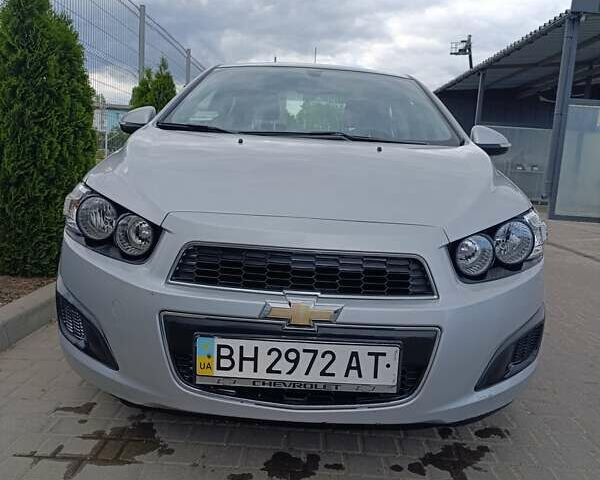 Серый Шевроле Авео, объемом двигателя 1.4 л и пробегом 100 тыс. км за 6000 $, фото 1 на Automoto.ua