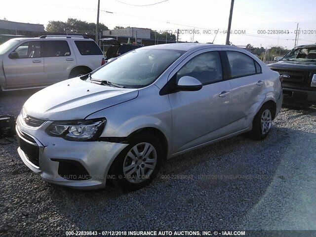 Сірий Шевроле Авео, об'ємом двигуна 1.8 л та пробігом 15 тис. км за 9700 $, фото 1 на Automoto.ua