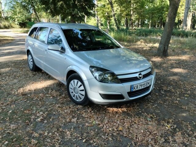 Серый Шевроле Авео, объемом двигателя 1.8 л и пробегом 220 тыс. км за 4500 $, фото 1 на Automoto.ua