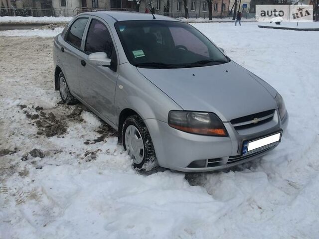 Сірий Шевроле Авео, об'ємом двигуна 1.5 л та пробігом 153 тис. км за 3950 $, фото 1 на Automoto.ua