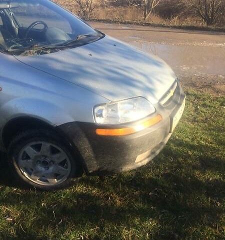 Сірий Шевроле Авео, об'ємом двигуна 1.5 л та пробігом 152 тис. км за 3500 $, фото 1 на Automoto.ua