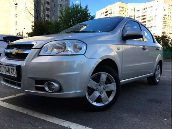 Сірий Шевроле Авео, об'ємом двигуна 1.5 л та пробігом 127 тис. км за 5900 $, фото 1 на Automoto.ua