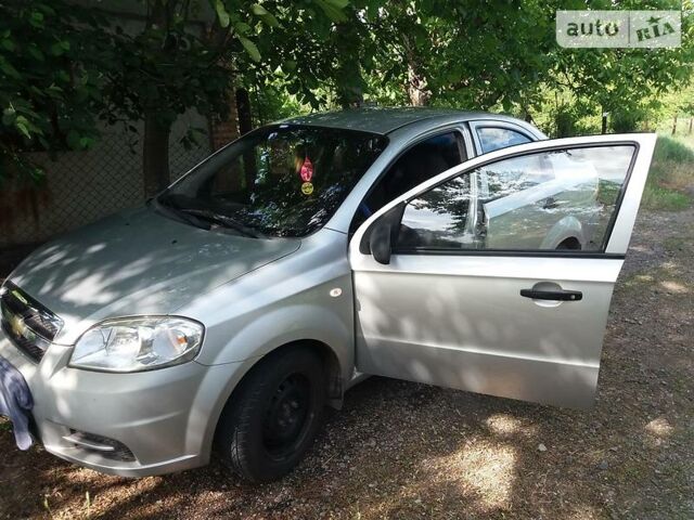 Сірий Шевроле Авео, об'ємом двигуна 1.5 л та пробігом 312 тис. км за 4400 $, фото 1 на Automoto.ua