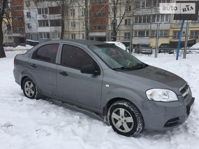 Сірий Шевроле Авео, об'ємом двигуна 1.5 л та пробігом 131 тис. км за 5400 $, фото 1 на Automoto.ua