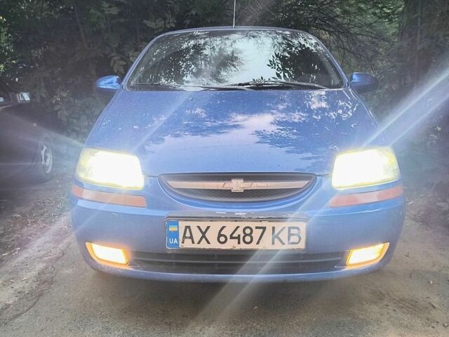 Синий Шевроле Авео, объемом двигателя 1.5 л и пробегом 176 тыс. км за 4000 $, фото 1 на Automoto.ua