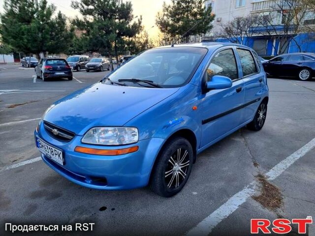 Синий Шевроле Авео, объемом двигателя 1.5 л и пробегом 240 тыс. км за 2800 $, фото 1 на Automoto.ua