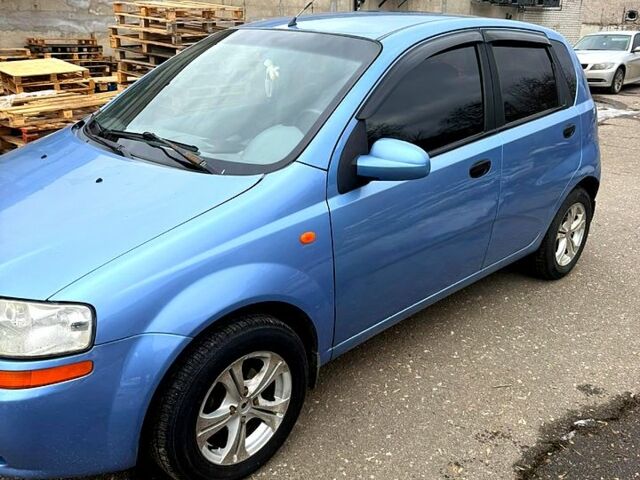 Синий Шевроле Авео, объемом двигателя 1.6 л и пробегом 160 тыс. км за 3250 $, фото 1 на Automoto.ua