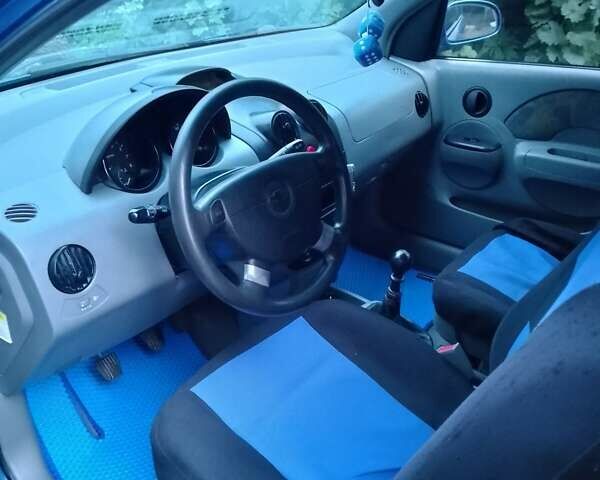 Синій Шевроле Авео, об'ємом двигуна 1.5 л та пробігом 150 тис. км за 2700 $, фото 1 на Automoto.ua
