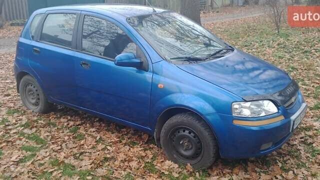 Синий Шевроле Авео, объемом двигателя 1.5 л и пробегом 301 тыс. км за 2600 $, фото 1 на Automoto.ua