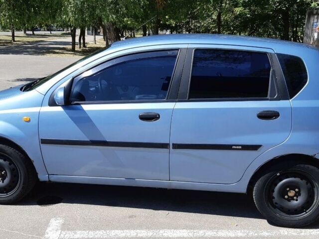 Синий Шевроле Авео, объемом двигателя 1.5 л и пробегом 140 тыс. км за 3900 $, фото 1 на Automoto.ua