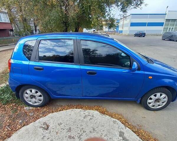 Синій Шевроле Авео, об'ємом двигуна 1.5 л та пробігом 307 тис. км за 3100 $, фото 1 на Automoto.ua