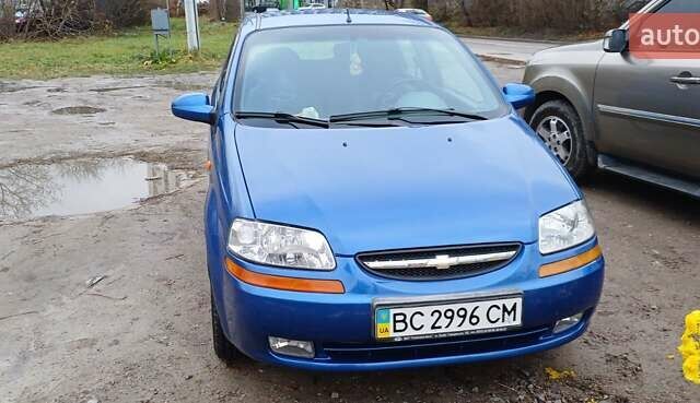 Синій Шевроле Авео, об'ємом двигуна 1.5 л та пробігом 140 тис. км за 3000 $, фото 1 на Automoto.ua