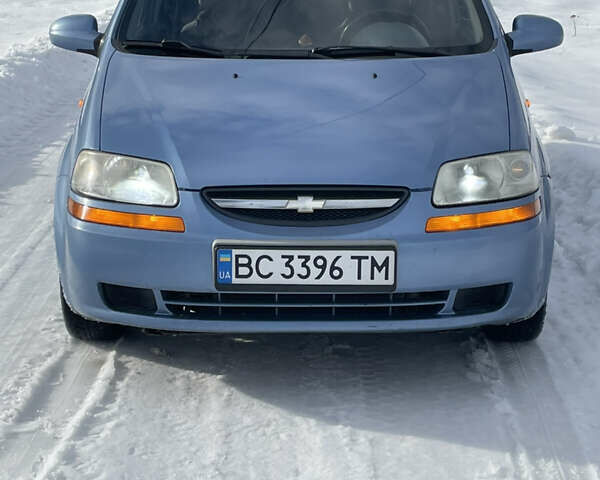 Синий Шевроле Авео, объемом двигателя 1.5 л и пробегом 197 тыс. км за 2100 $, фото 1 на Automoto.ua
