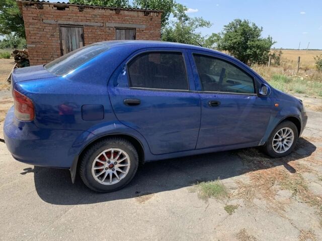 Синий Шевроле Авео, объемом двигателя 1.4 л и пробегом 130 тыс. км за 2500 $, фото 1 на Automoto.ua