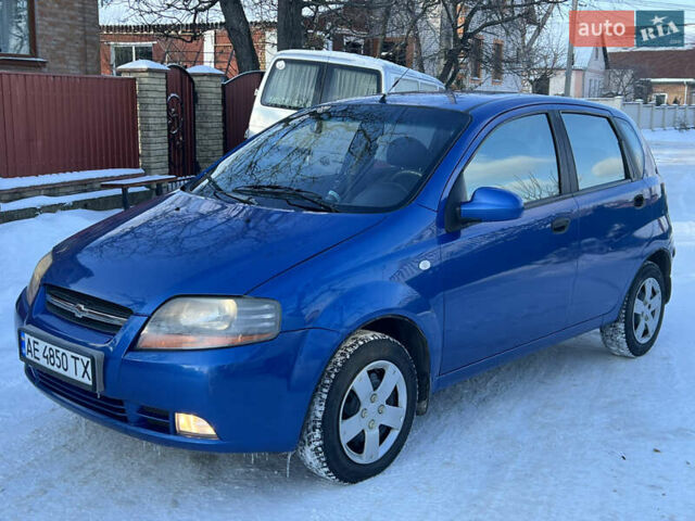 Синий Шевроле Авео, объемом двигателя 1.5 л и пробегом 226 тыс. км за 2950 $, фото 1 на Automoto.ua