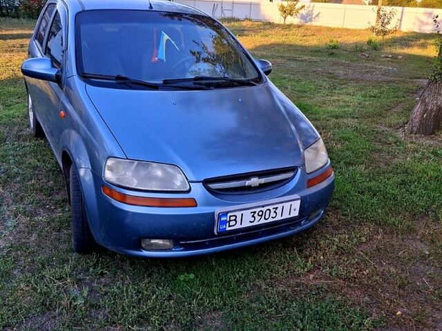 Синий Шевроле Авео, объемом двигателя 1.6 л и пробегом 240 тыс. км за 2800 $, фото 1 на Automoto.ua