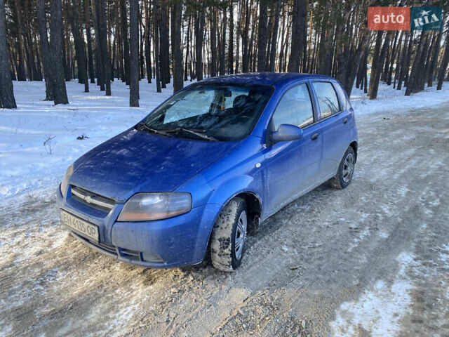Синий Шевроле Авео, объемом двигателя 1.5 л и пробегом 160 тыс. км за 2300 $, фото 1 на Automoto.ua